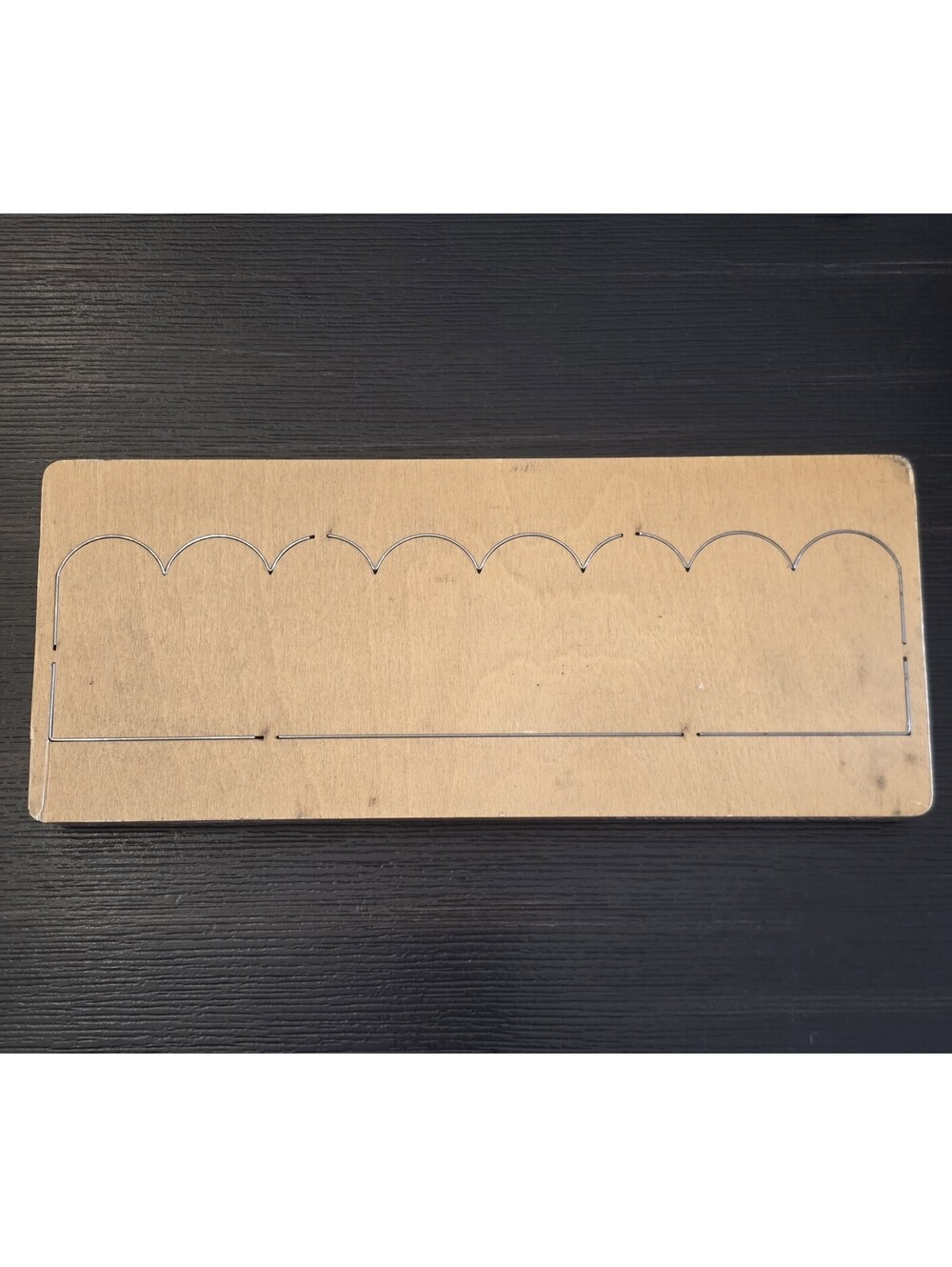 Accucut Ellison Cutting Dies Teacher Activity Border/Scallop 12x3 Cut VGC